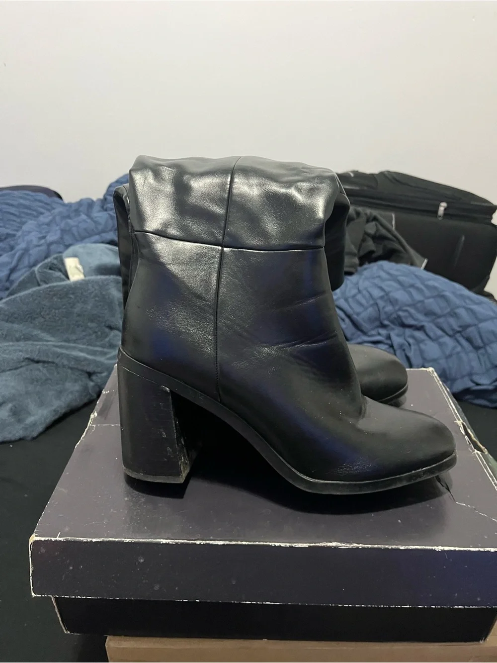 Women's Black Knee-High Leather Boots